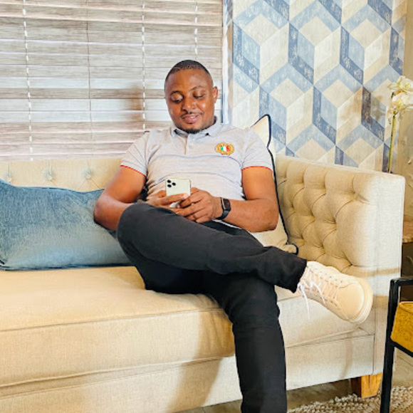 Meet your Posher, Hamidu - Picture 1 of 1